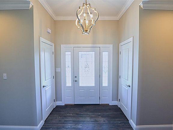 5th image of 1125 Red Pine Cir
