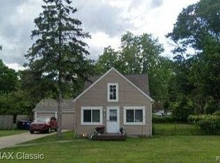 8637 Fremont St, Westland, MI 48185