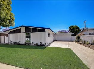 1117 N Wright St, Santa Ana, CA 92701