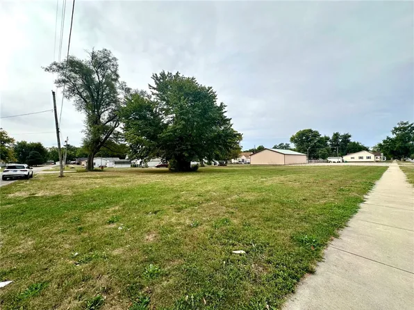 2901-2909 Marshall Ave, Mattoon, IL 61938