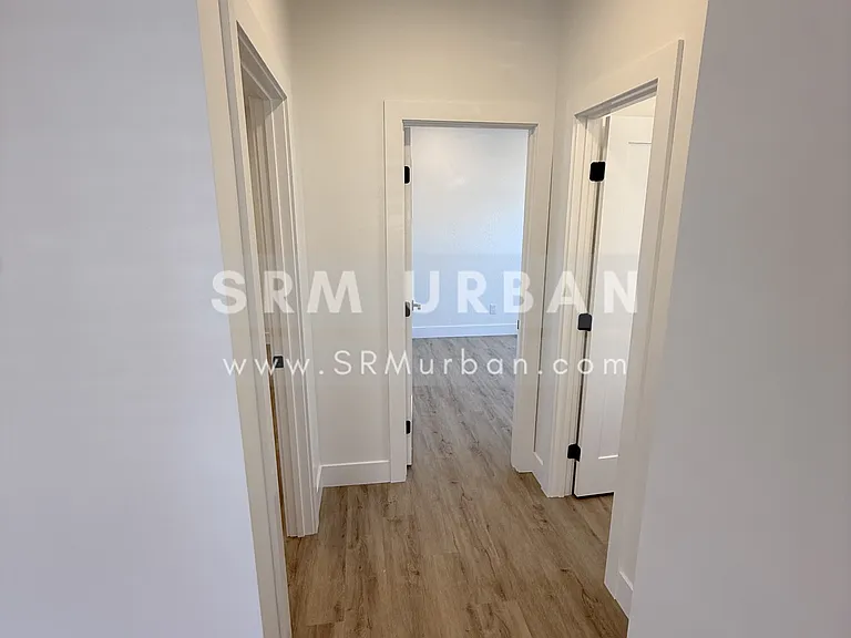 3925 7th Ave — Photo 10