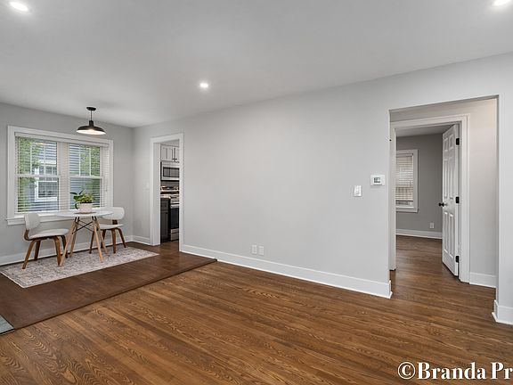4th image of 2722 Richards Dr SE