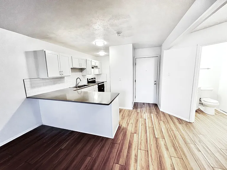 Acres Crossing Apartments — Photo 47