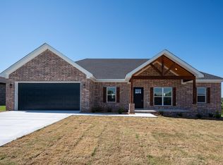 27 Persimmon Rdg, Greenbrier, AR 72058