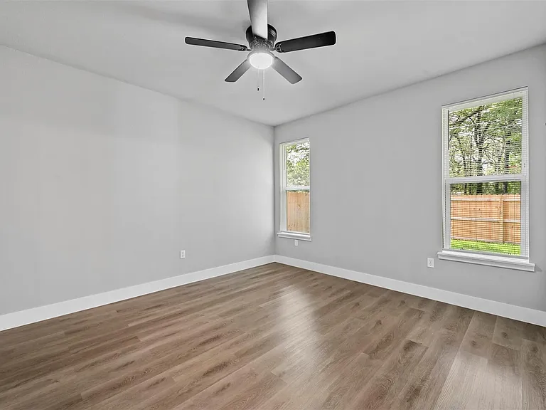 6147 Shawnee Dr — Photo 12