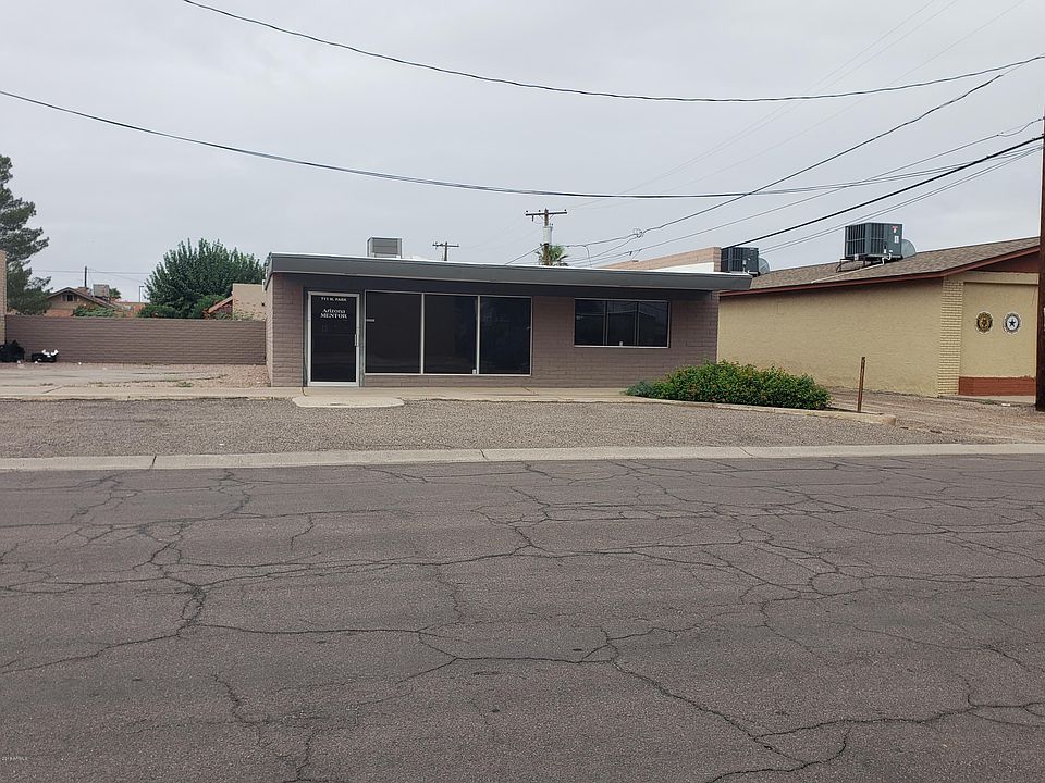 1st image of 711 N Park Ave