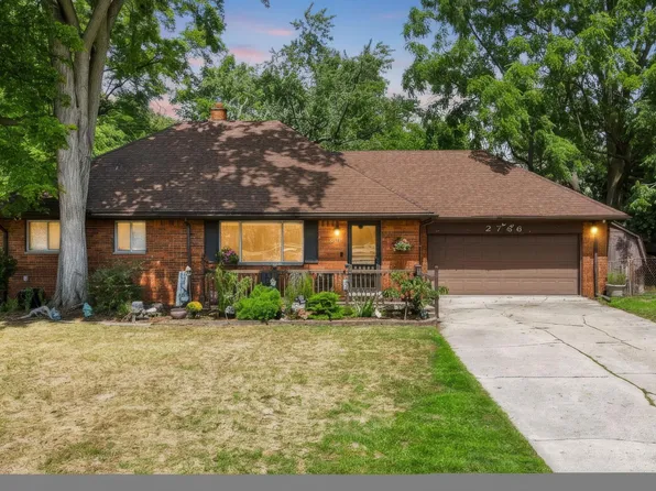 2766 W Huron St, Waterford, MI 48328