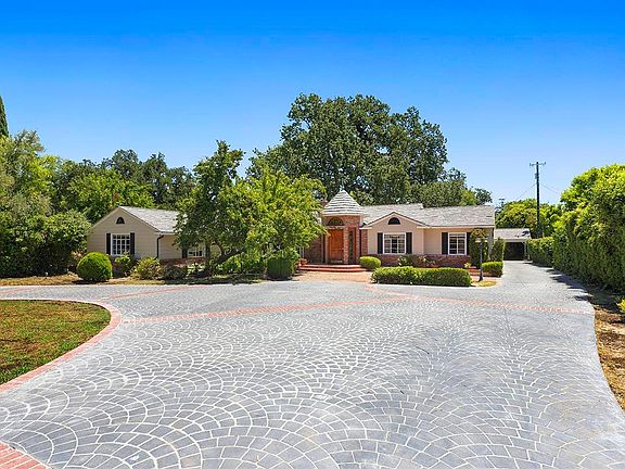 2nd image of 5114 Amestoy Ave