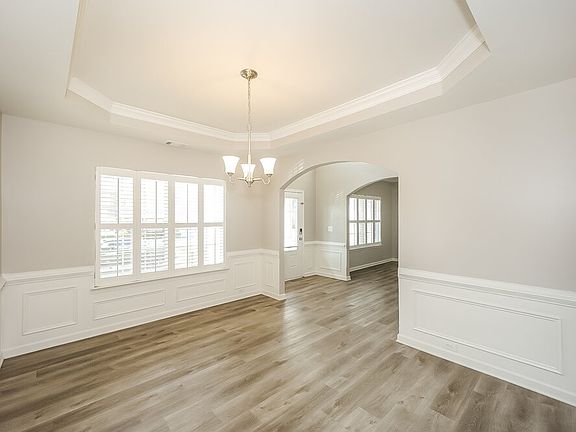 5th image of 54 Rockridge Dr
