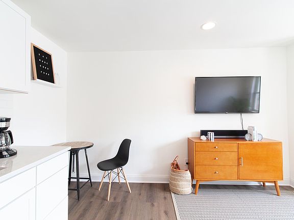 Living Room, Breakfast Nook