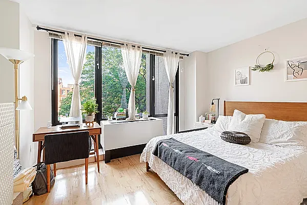 Rented by Compass | media 13