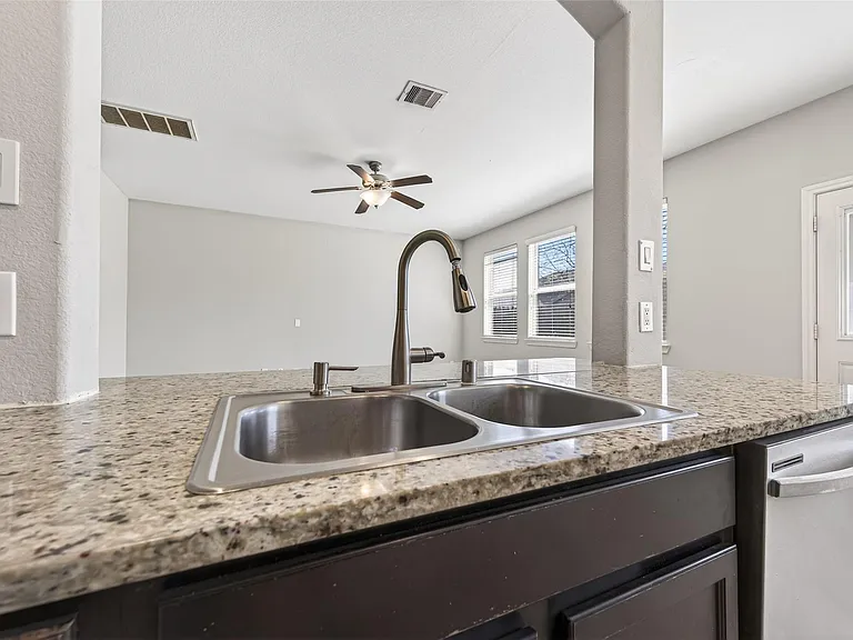 1326 Seagler Pond Ln — Photo 19