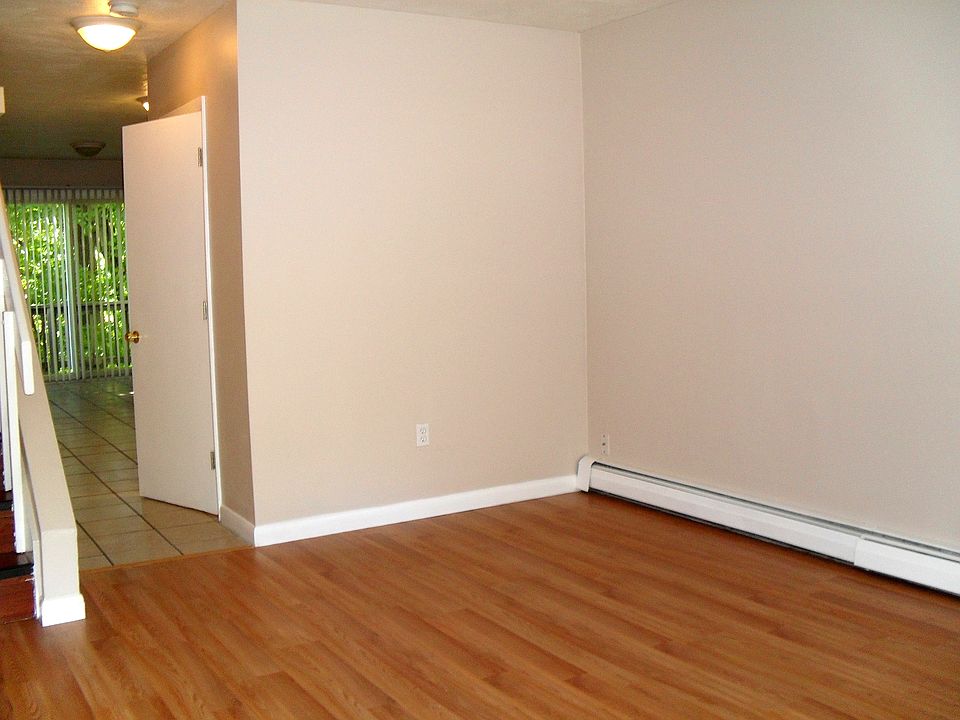 1st image of 732 Manton Ave #1R
