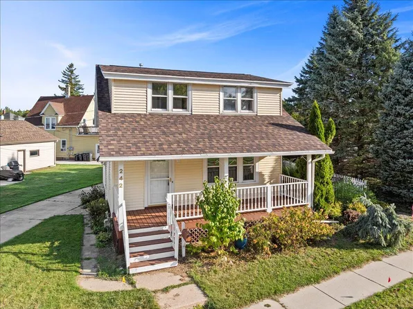 242 Park STREET, Sheboygan Falls, WI 53085