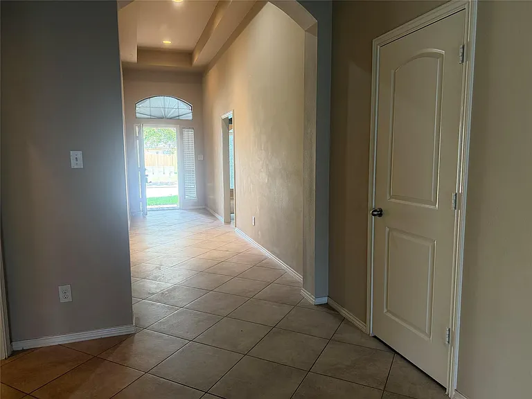 10919 Starling Creek Dr — Photo 16