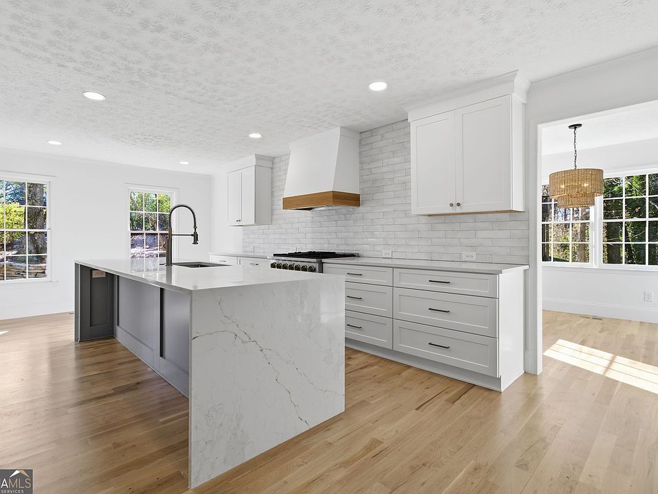 1st image of 3570 Brighton Pl