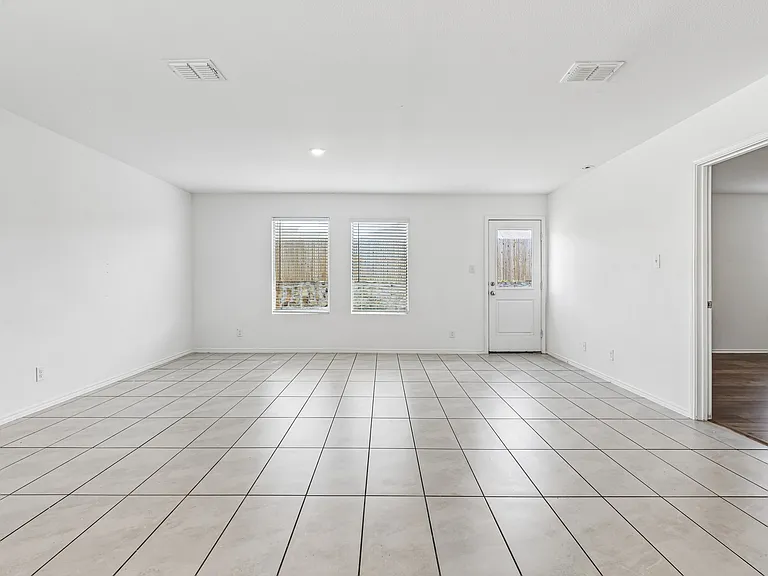 1631 Rosy Finch Dr — Photo 7