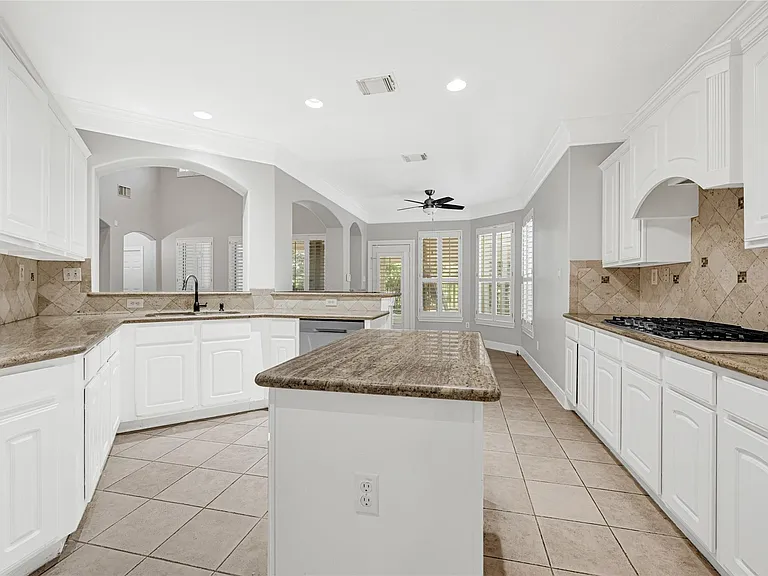 8619 Arranmore Ln — Photo 9