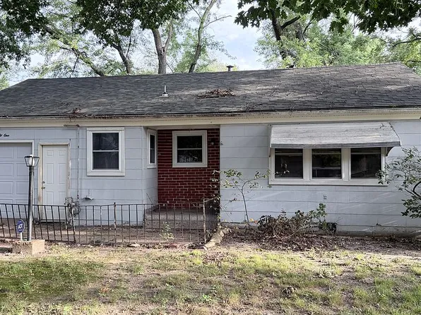 2321 SW 25th Dr, Topeka, KS 66611