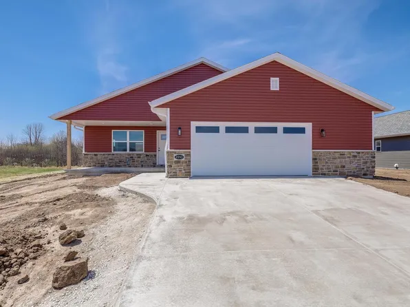 2210 S 19th STREET, Manitowoc, WI 54220