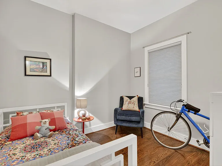 611 2nd St NE #2 — Photo 12