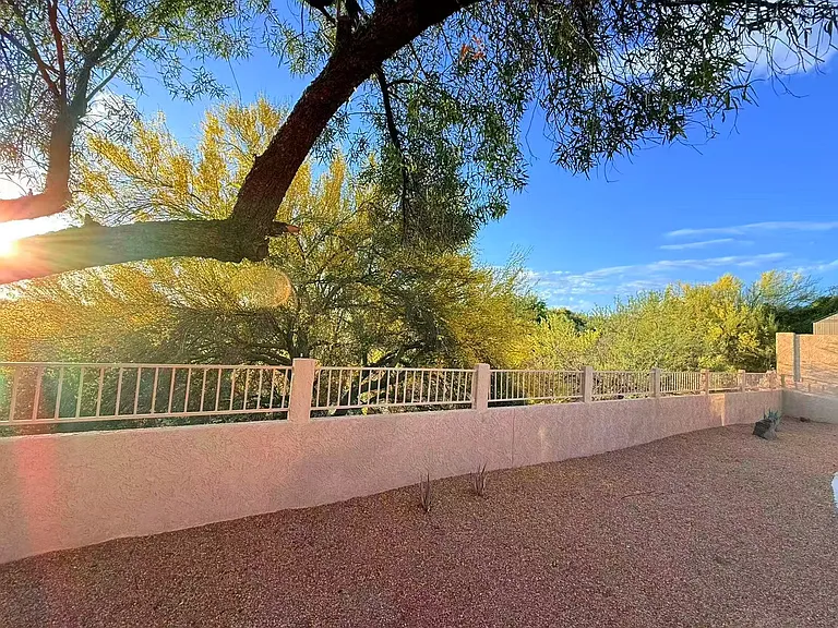 10483 N Autumn Hill Ln — Photo 18