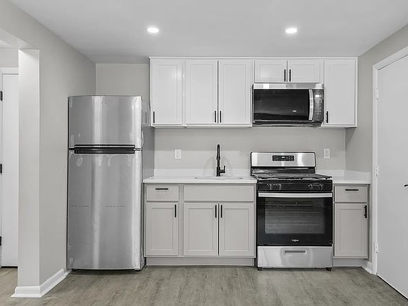 3rd image of 58 N Paul St #1