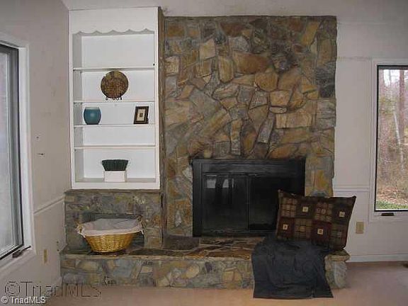 5th image of 106 Creston Dr