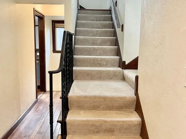 475 Marin Dr — Photo 5