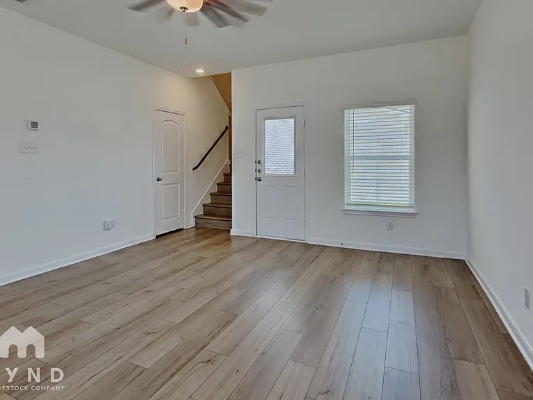 10845 Quinn Ct — Photo 3