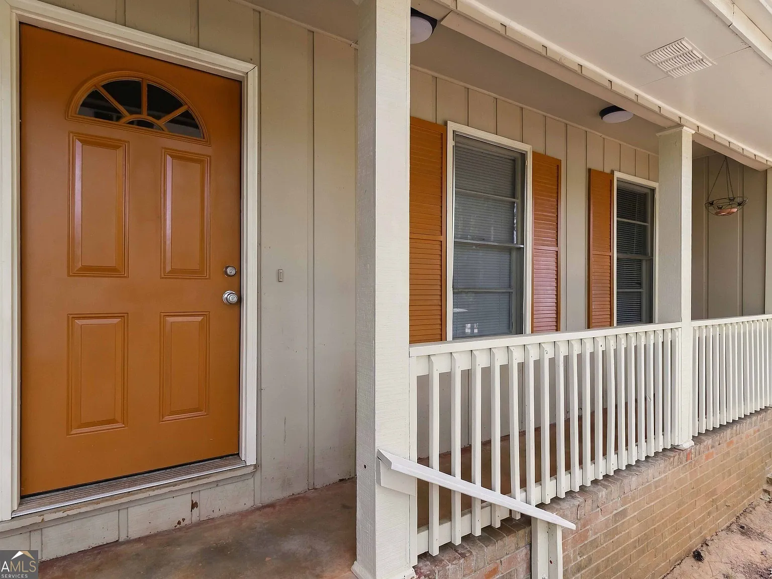 3 bed, 2.0 bath, 1380 sqft, $1,750 — Photo 4