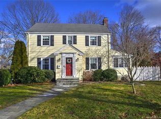 121 Lynnbrook Rd, Fairfield, CT 06825