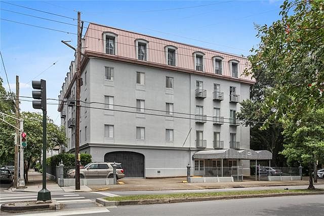 1st image of 1441 Jackson Ave APT 3D