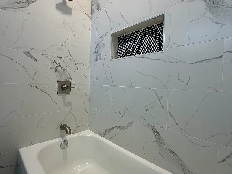 302 N State Ave — Photo 11