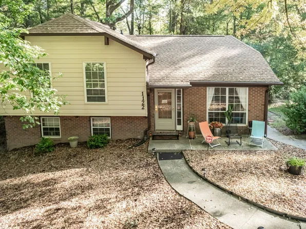 1122 Saxony Dr, Durham, NC 27707