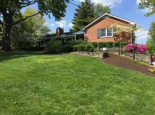 8714 Appleknoll Ln, Cincinnati, OH 45236
