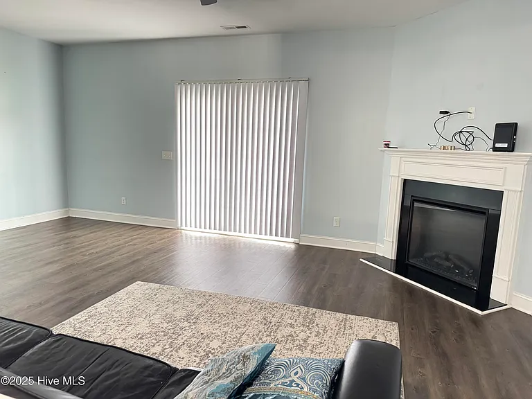 2213 Chavis Dr #B — Photo 9