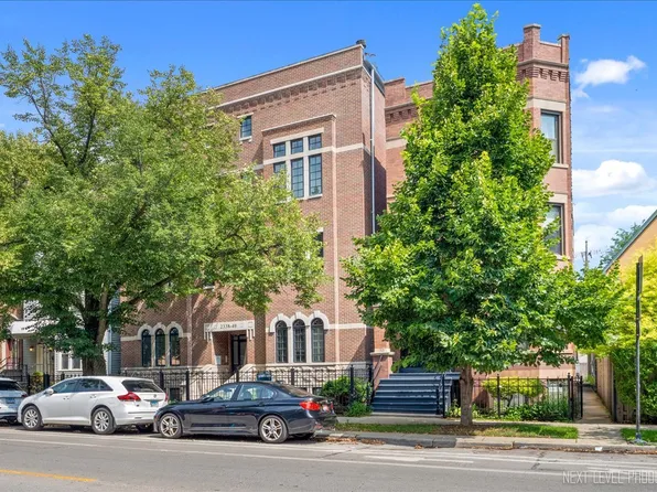 2340 W Roscoe St #2W, Chicago, IL 60618