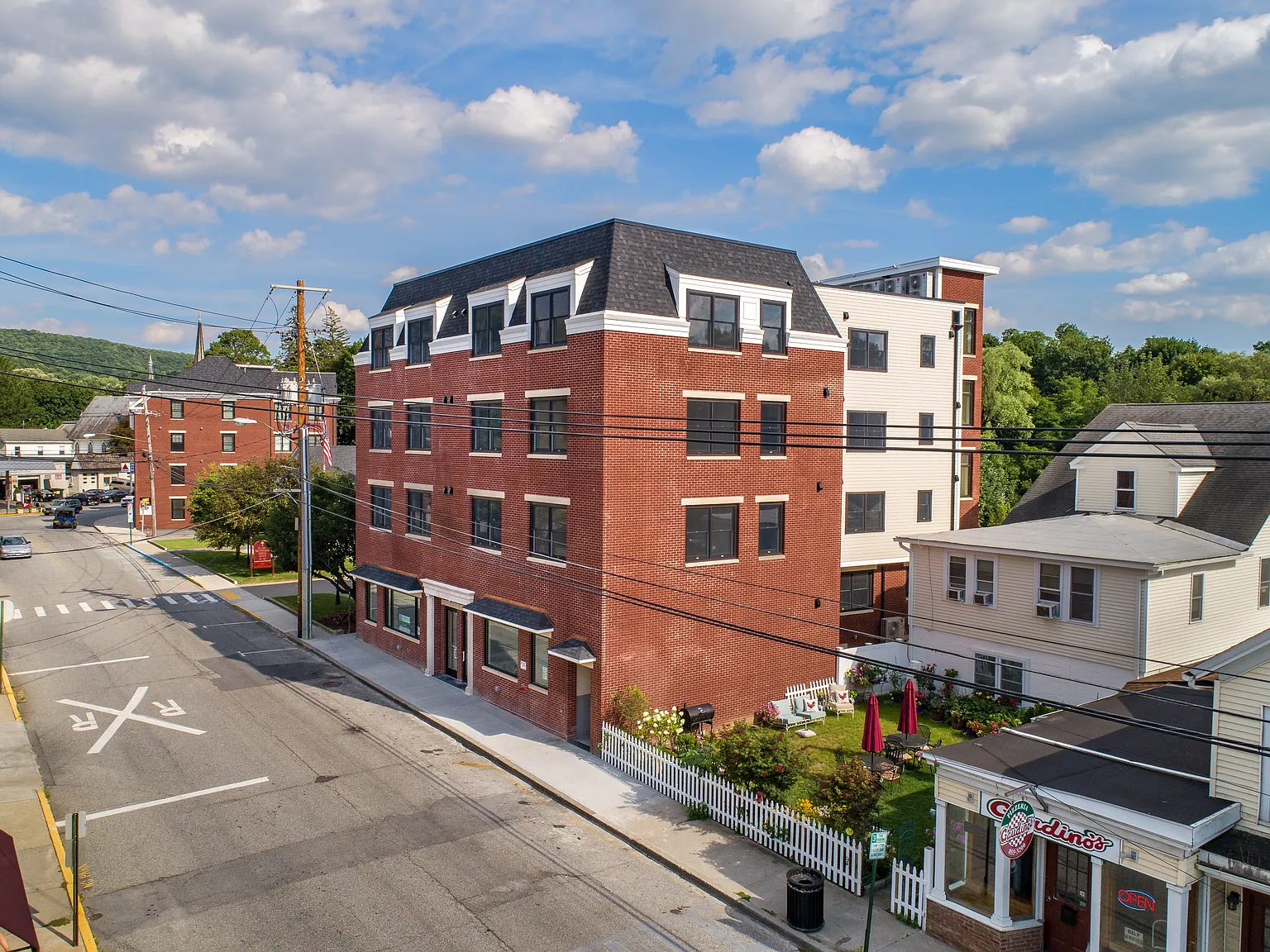 1 bed, 775 sqft, $2,000 — Photo 1