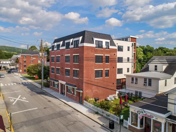 23 E Main St #3A, Pawling, NY 12564