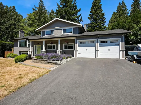 800 Alvarado Ter, Saanich, BC V8Y 1G4