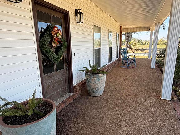 3rd image of 1332 County Road 101