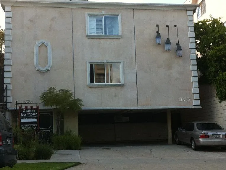 Brentwood California Spacious Garden apartments — Photo 46