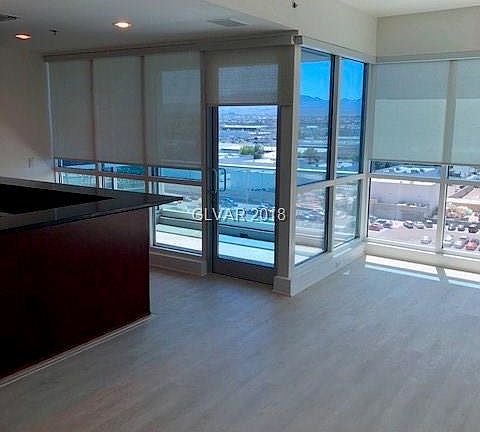 4th image of 4575 Dean Martin Dr Unit 1006