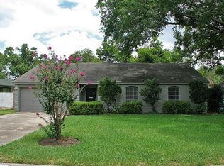 9326 Winsome Ln, Houston, TX 77063