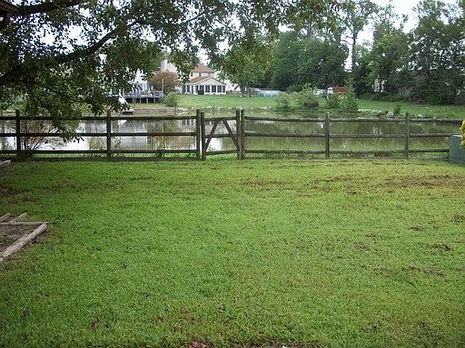 1st image of 937 Fairborn Cir