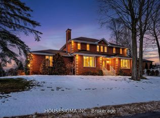 542 Rankin Cres, Kingston, ON K7M7L4