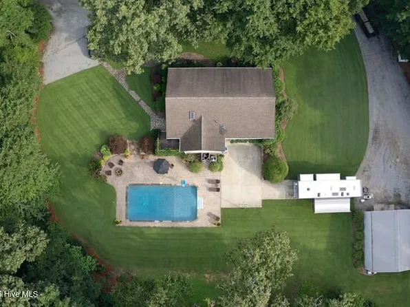 93 Maple Leaf Lane, Snow Hill, NC 28580