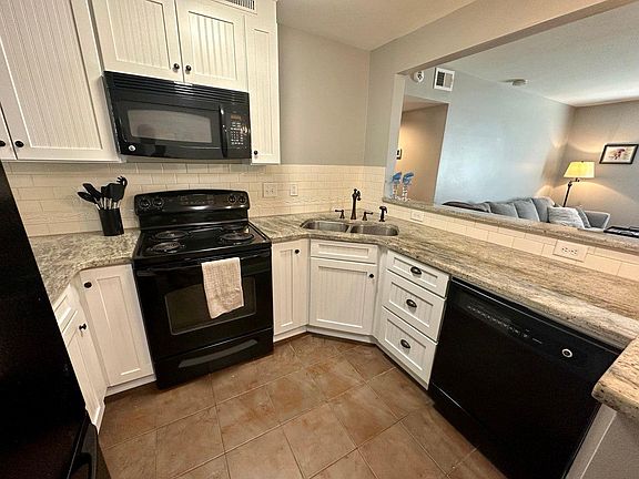 5th image of 4913 Park Rd APT B