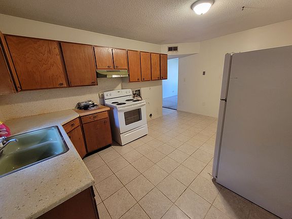 3rd image of 400 N Mulberry St APT B